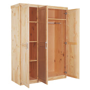 Kleiderschrank PELLE 3-türig mit geöffneten Türen, Innenansicht mit Kleiderstange und Ablagen aus Kieferholz.