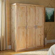 Kleiderschrank PELLE 3-türig aus Kiefer Massivholz mit natur lackierter Oberflaeche in Gesamtansicht von vorne.