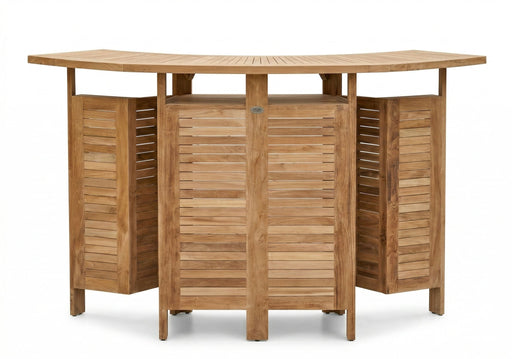 Gesamtansicht der Bar Gartenbar Hausbar Poolbar in Teak mit geschwungener Theke und Lamellenfronten.