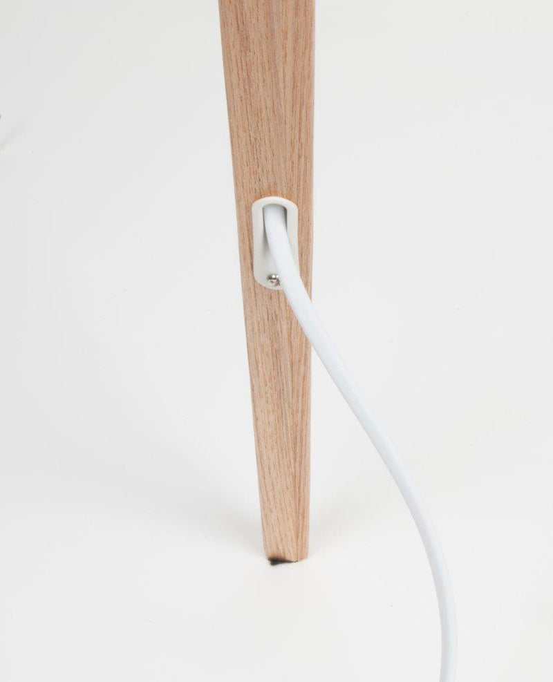 Stehleuchte TRIPOD WOOD WHITE von ZUIVER Schirm weiß Füße natur