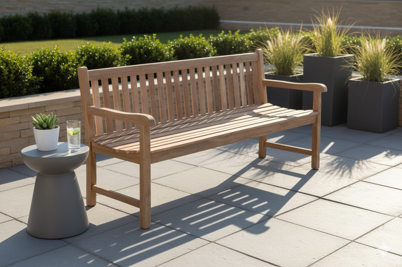 Stabile Gartenbank Picadelly 180 cm in Premium Teak mit Armlehne