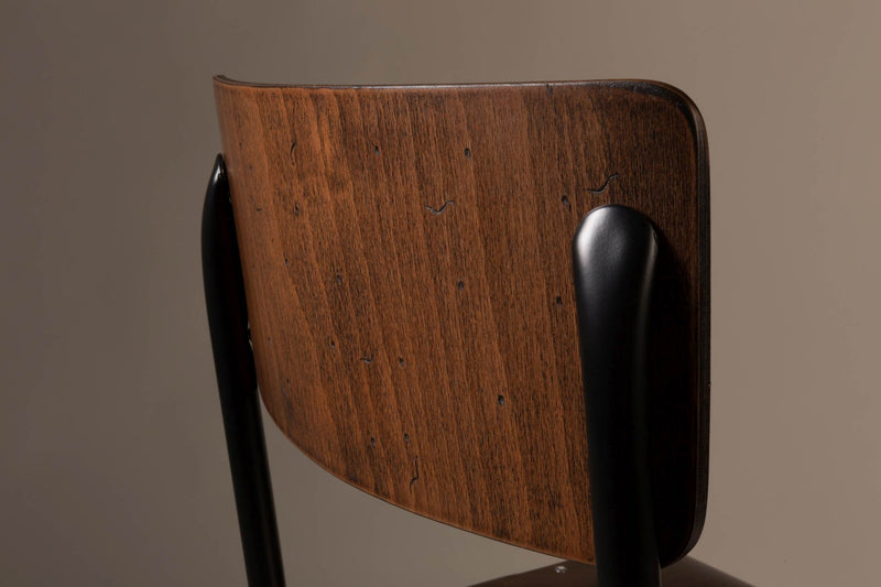 Stuhl Stapelstuhl SCUOLA von DutchBone