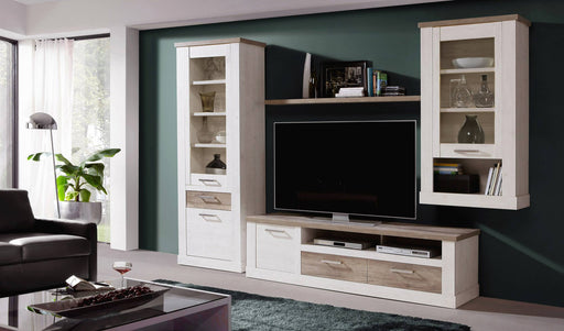 Wohnzimmerschrank DURO Set 4-tlg in Pinie weiß antik mit TV-Lowboard, Wandvitrine und zwei Hängeschränken in Gesamtansicht.