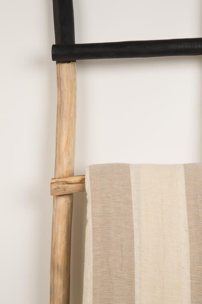 Multitalent Ladder Rack HARRY aus Teak von Zuiver