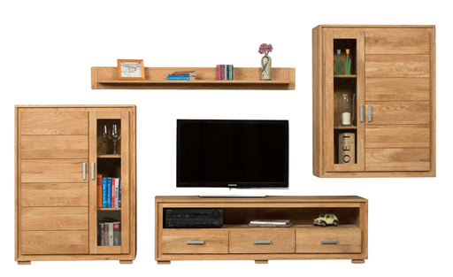 Wohnwand Basel Set IV Wildeiche Massivholz geölt 4-teilig, Gesamtansicht mit Wandregal, Vitrine und TV-Lowboard.