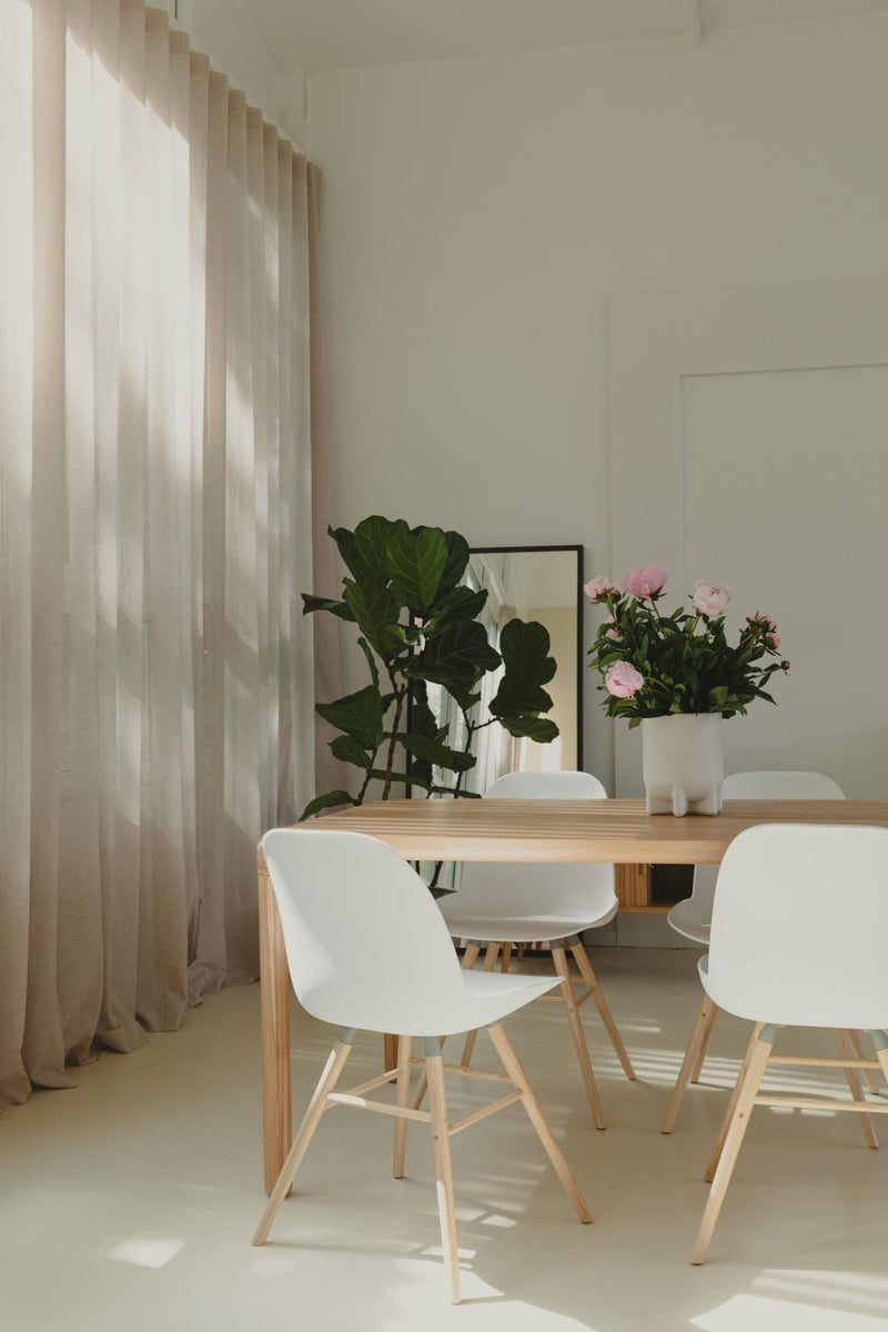 Design Esstisch STORM 180 x 90 cm von Zuiver Esche lackiert