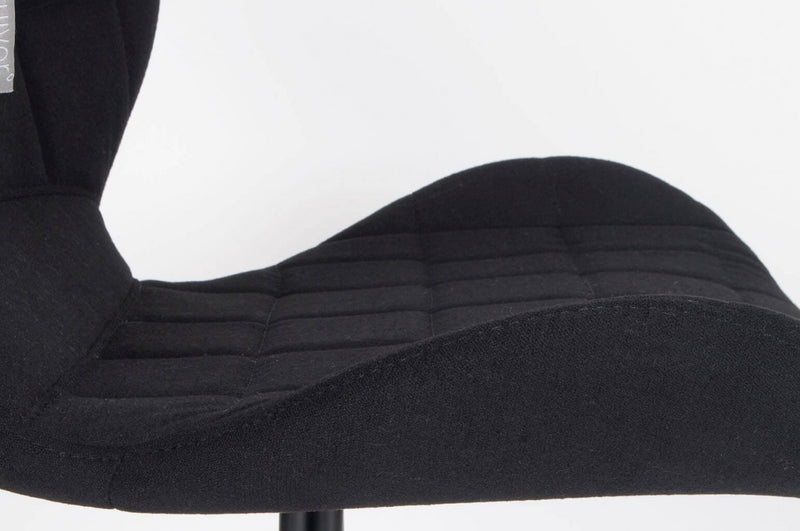 Zuiver Esszimmerstuhl OMG in Schwarz Detail Sitz