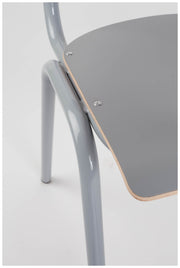 Stuhl Stapelstuhl BACK TO SCHOOL Grau von ZUIVER