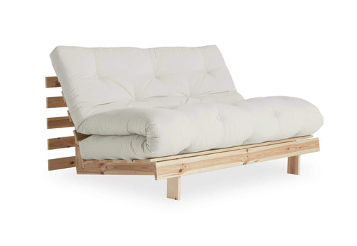 Schlafsofa ROOTS 140 cm mit cremefarbenem Bezug und massiver Kiefer-Rahmenkonstruktion in Gesamtansicht von vorne.