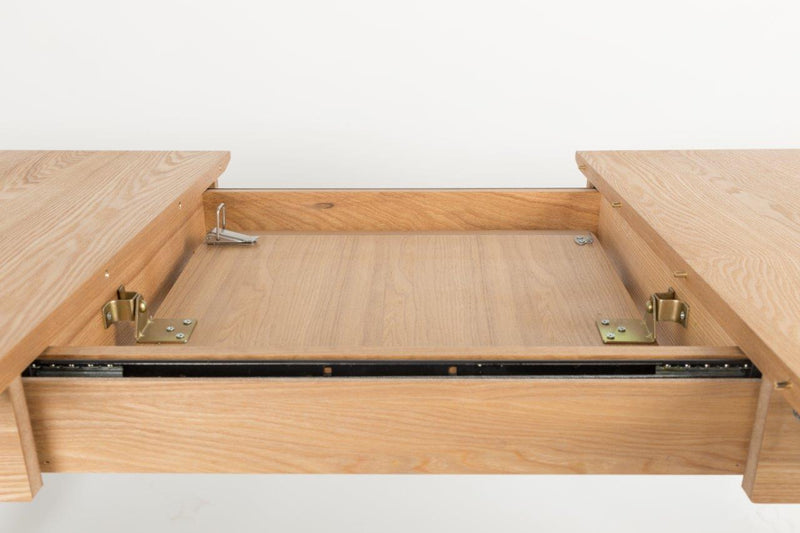 Esstisch GLIMPS von ZUIVER 120 x 80 ausziehbar Esche lackiert