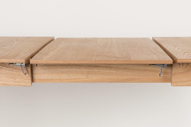 Esstisch GLIMPS von ZUIVER 120 x 80 ausziehbar Esche lackiert