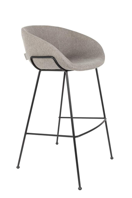 Barhocker FESTON mit grauem Filzoptik-Bezug und schwarzem Metallgestell, Gesamtansicht.