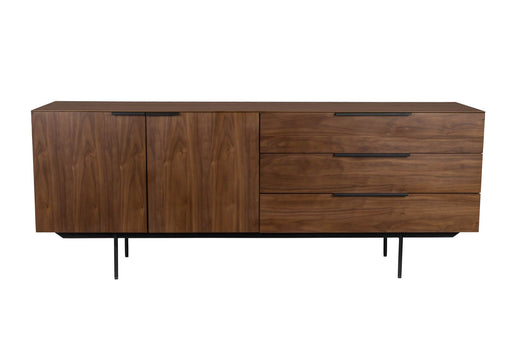 Sideboard TRAVIS WALNUT mit Walnuss-Furnier, zwei Türen und drei Schubladen, auf schwarzen Beinen, Gesamtansicht.