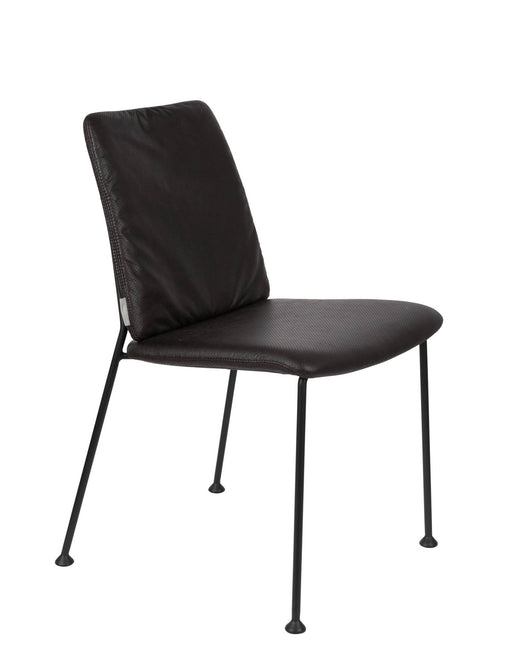 Esszimmerstuhl FAB BLACK mit schwarzem Kunstlederbezug und schlankem Metallgestell, Gesamtansicht von vorne.