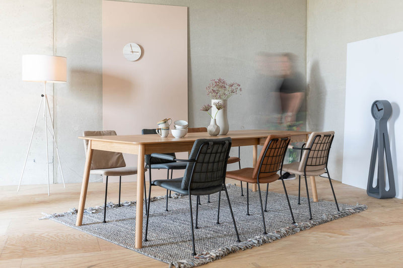 Esszimmerstuhl FAB BLACK mit perforierten Kunstleder von ZUIVER