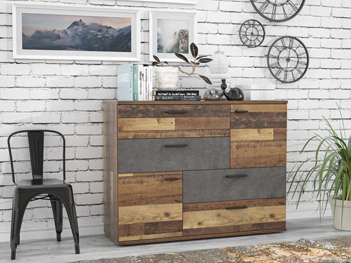 Kommode Sideboard SKIVE mit Holzfronten in Patchwork-Optik und grauem Mittelteil, Gesamtansicht.