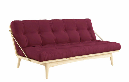Klappcouch Sofa FOLK mit Klappfunktion Kiefer natur lackiert von Karup in Weinrot, Gesamtansicht von vorne.