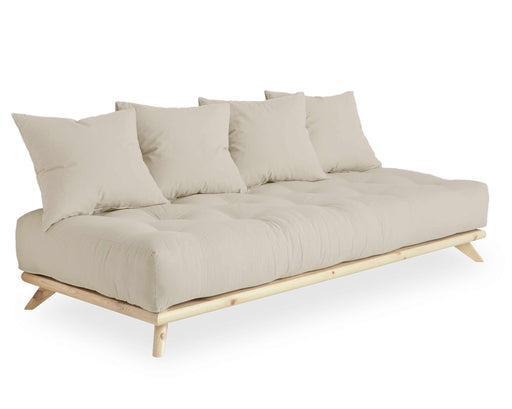 KARUP Sofa SENZA DAYBED Liege Tagesbett Kiefer 90 x 200 in Creme mit Holzgestell, Gesamtansicht von vorne.