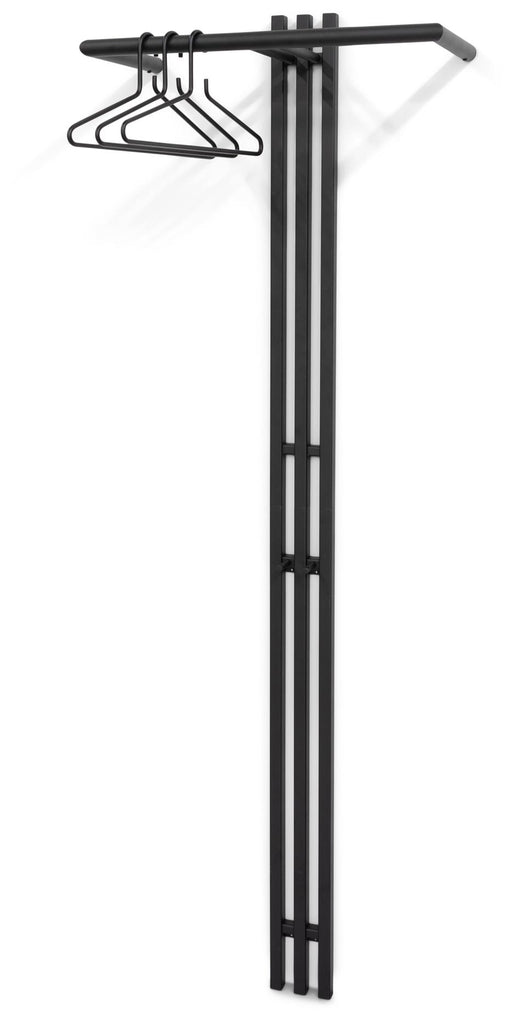 Design Garderobe SENZA 5 Schwarz beschichtet in Gesamtansicht mit horizontaler Stange und drei Kleiderbügeln.