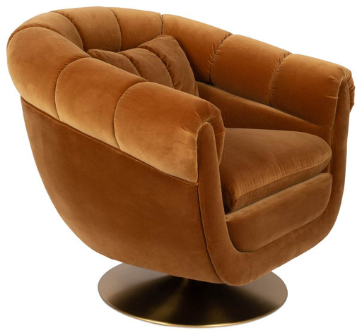 Drehbarer Lounge Sessel MEMBER in Samtstoff Whiskey mit gepolsterten Armlehnen, Gesamtansicht von vorne.