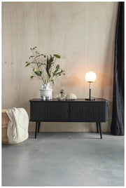 Sideboard BARBIER Schwarz von ZUIVER mit Rollo Schiebetüren