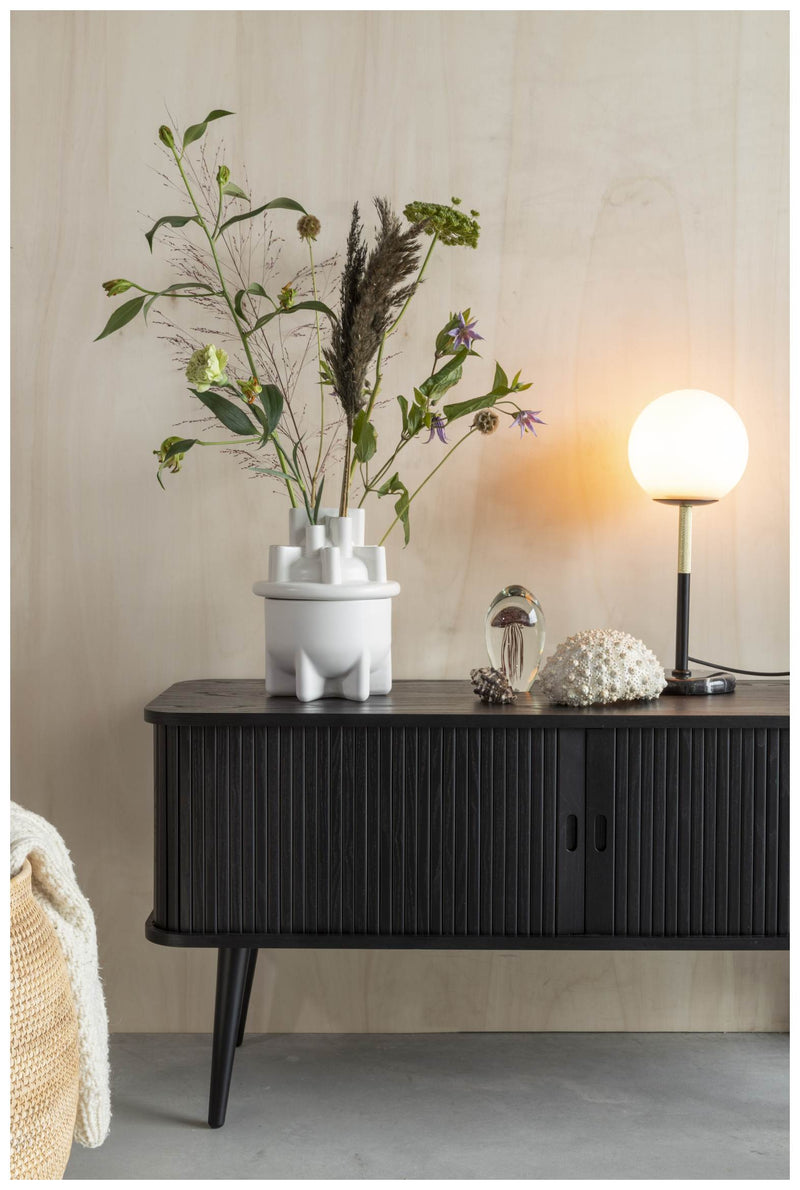 Sideboard BARBIER Schwarz von ZUIVER mit Rollo Schiebetüren