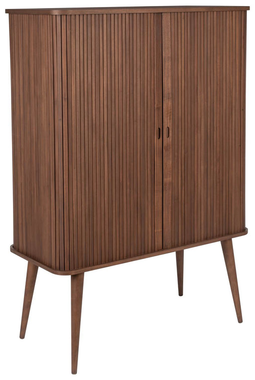 Schrank Kommode BARBIER WALNUSS von ZUIVER in Braun mit Rillenmuster, Rollo-Schiebetüren und Holzbeinen, Gesamtansicht.