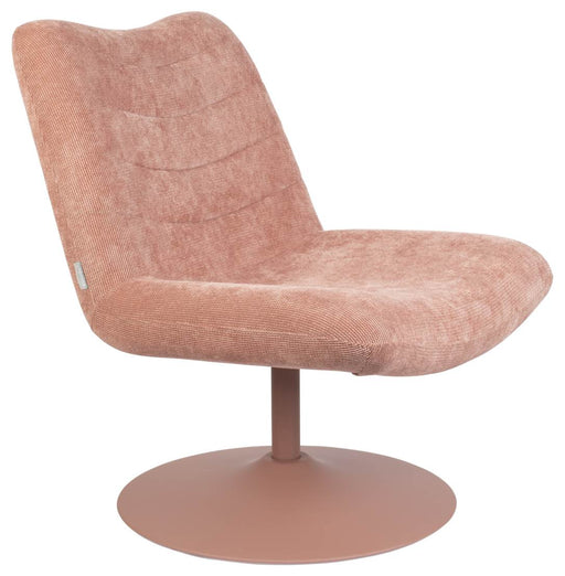 Zuiver Lounge Sessel BUBBA Pink drehbar in Gesamtansicht mit geschwungener Rückenlehne und rundem Drehfuß.
