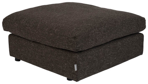 Hocker SENSE ESPRESSO Soft von ZUIVER in Dunkelbraun mit gepolsterter Sitzfläche und Sockelfüßen, Gesamtansicht.