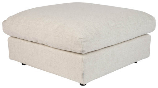 Hocker SENSE CREAM Soft von ZUIVER in Gesamtansicht mit cremefarbenem Stoffbezug und gepolsterter Sitzfläche.