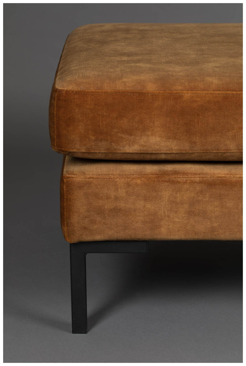 Hocker HOUDA Samtstoff CARAMEL Braun von DUTCHBONE