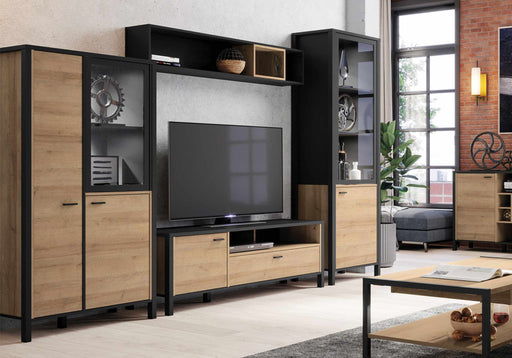 Wohnwand HIGH ROCK 4-tlg. mit Beleuchtung in Riviera Eiche und Schwarz, Gesamtansicht mit TV-Element.