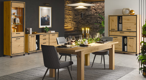 Esszimmer TRONDHEIM 4-tlg. in Artisan Schwarzeiche mit Esstisch, Vitrine, Sideboard und Highboard.