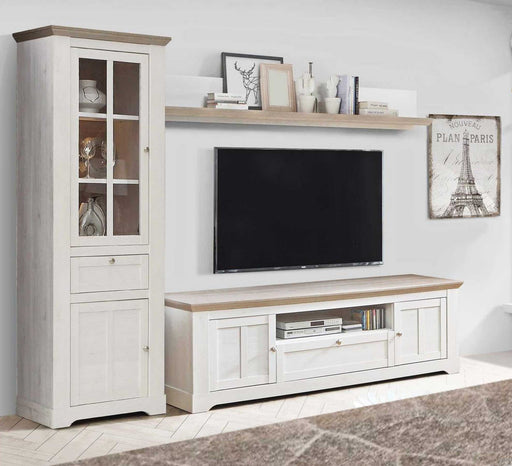 Wohnwand ILOPPA 2 Komplettset 3-tlg. Schneeeiche Optik mit TV-Lowboard, Wandregal und Vitrinenschrank in Gesamtansicht.
