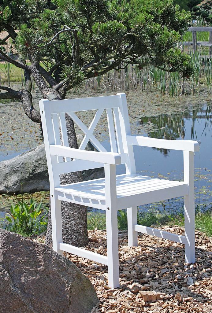 Gartensessel MALMÖ Eukalyptus White washed mit Armlehnen