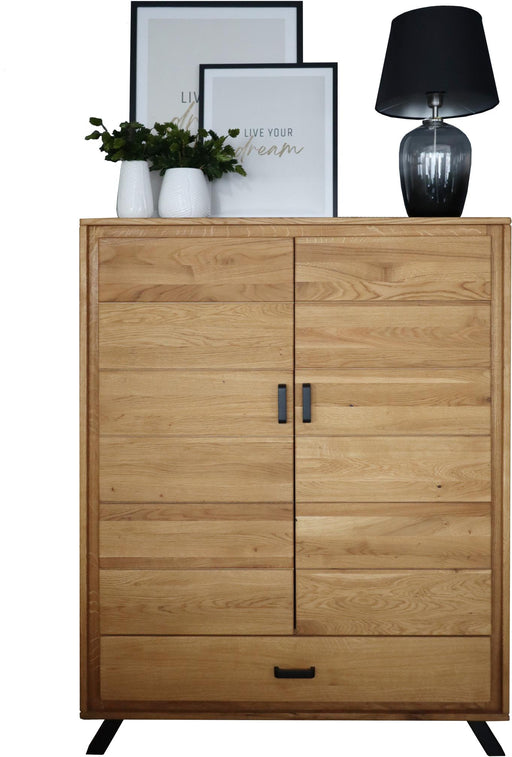 Highboard Vertiko BERN 2-türig Wildeiche Massivholz geölt mit zwei Türen und einer Schublade in Frontansicht.