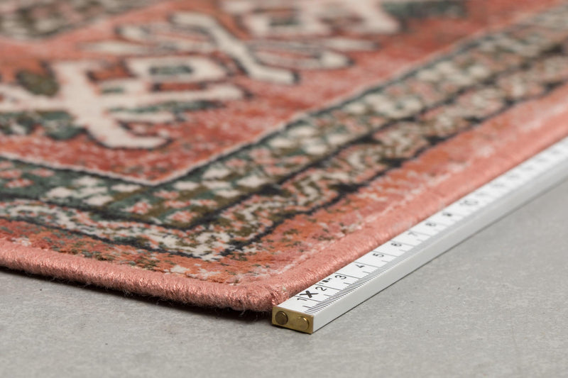 Teppich MAHAL Pink/Olive in verschiedenen Größen von DutchBone 