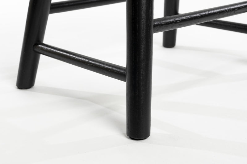 Stuhl Hocker VANDER schwarz von Zuiver