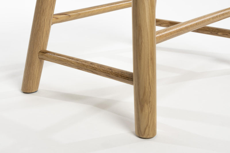 Stuhl Hocker VANDER natural von Zuiver