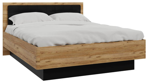 Doppelbett TULUZA 160 x 200 cm mit Holzrahmen in Catania-Eiche-Optik und schwarzem Kopfteil, Gesamtansicht.