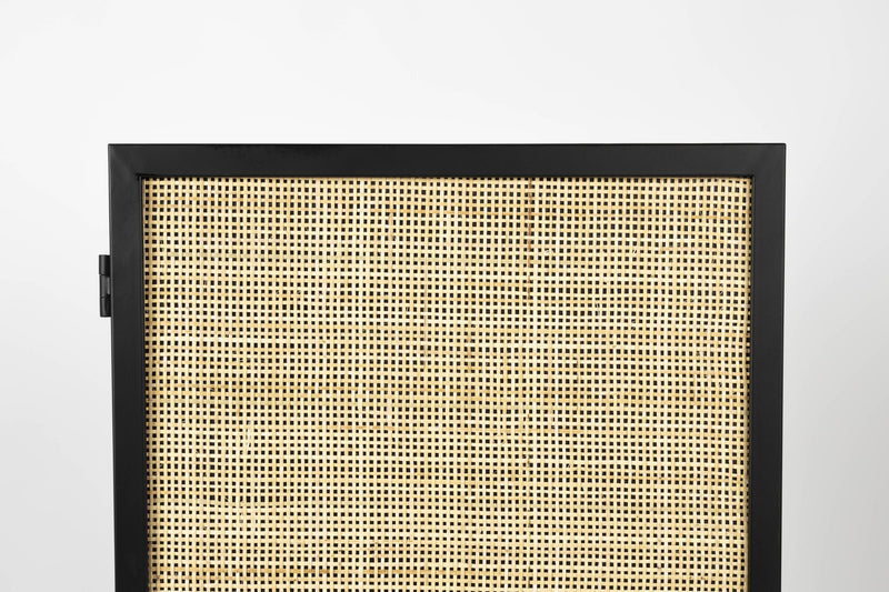 Schrank Hochkommode GUUJI HIGH 1DO mit Rattantüre von ZUIVER