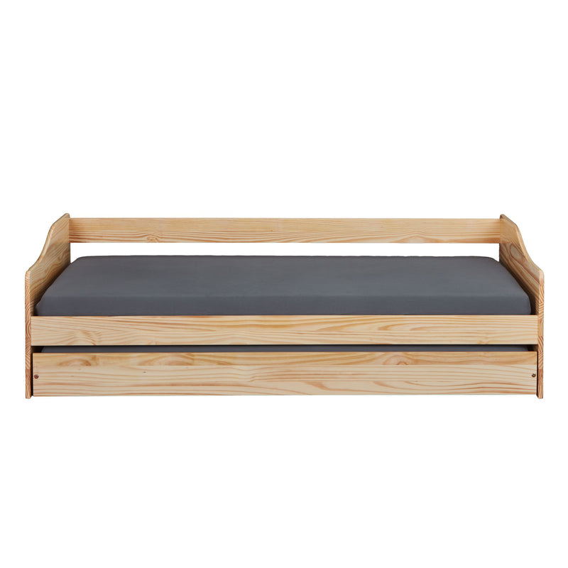 Funktionsbett LEONIE 23 mit Kiefer-Holzrahmen, grauer Matratzenauflage und ausziehbarer Schublade in Gesamtansicht.