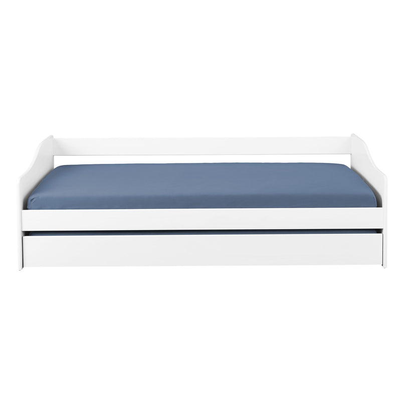 Funktionsbett LEONIE 23 Sofabett Kiefer weiß lackiert in Seitenansicht mit blauer Matratze und ausfahrbarer Schublade.