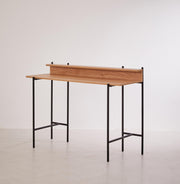 Schreibtisch Tisch mit Metallgestell und Ablage