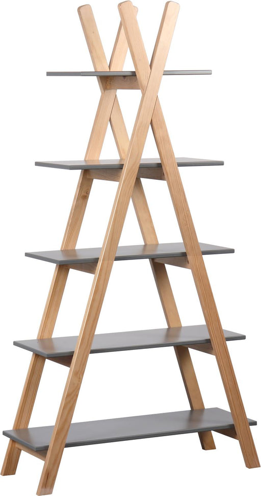 Regal Standregal Raumteiler Grau in Zeltform mit fünf grauen Böden und gekreuzten Holzbeinen in Gesamtansicht.