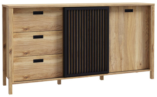 Sideboard JYTANA mit drei Schubladen, schwarzer Lamellentür und Schrankfach in Mauvella Eiche Optik, Gesamtansicht.