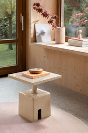Beistelltisch CHUBBY quadratisch Beige von Zuiver