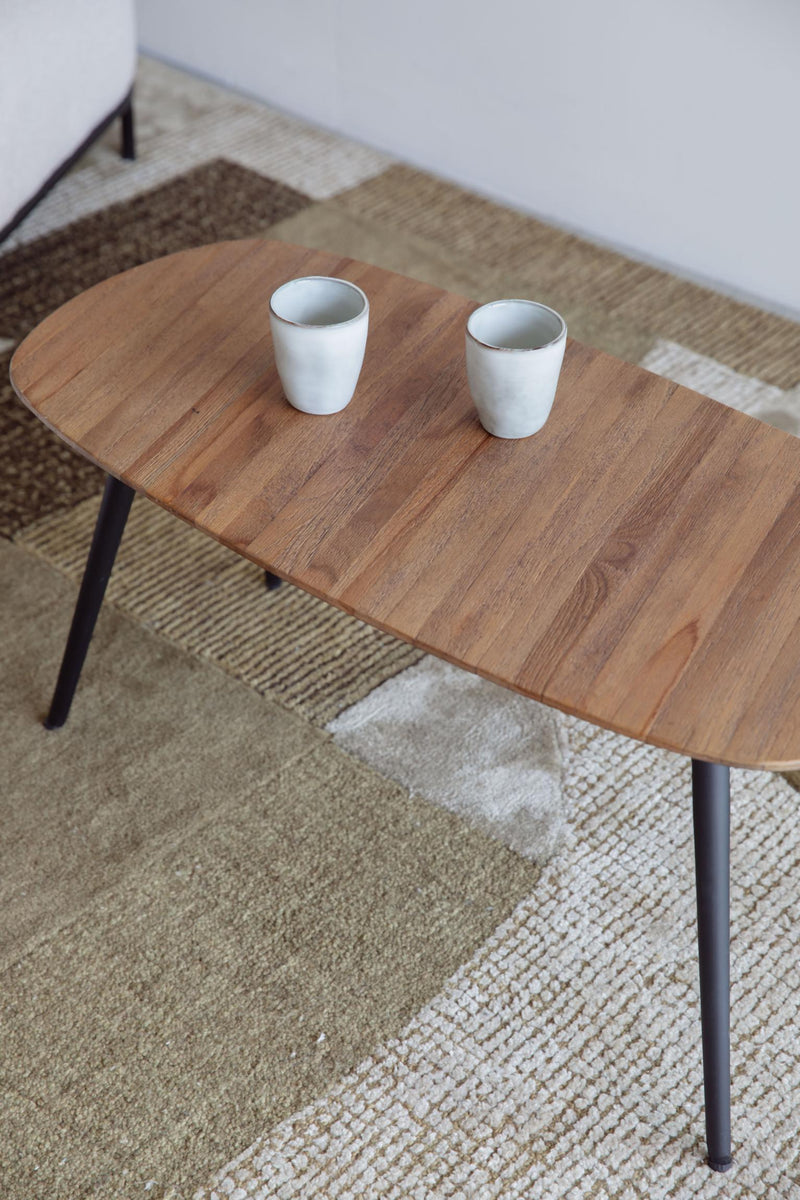 Couchtisch GUALDO aus recyceltem Teakholzfurnier von Zuiver
