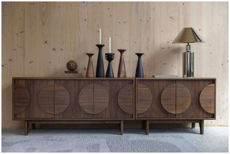Sideboard GROOVE mit 3 Türen und Walnussfurnier von Zuiver