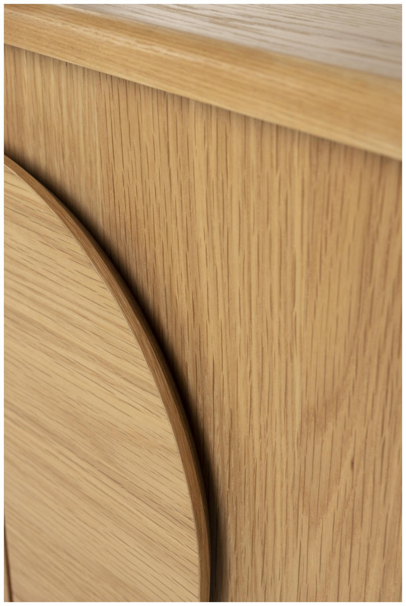 Sideboard GROOVE mit 3 Türen und Eichennfurnier von Zuiver